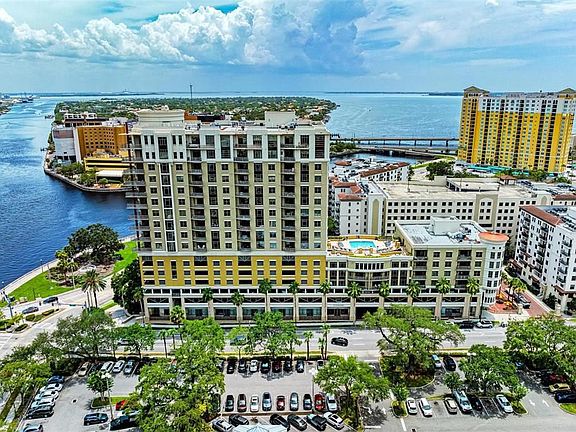 2nd image of 275 Bayshore Blvd Unit 902