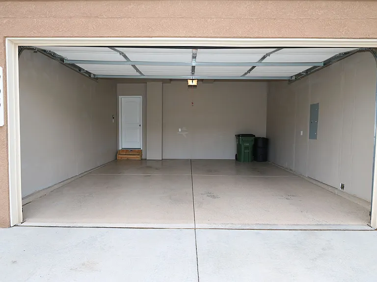 5651 Majestic Dr — Photo 16