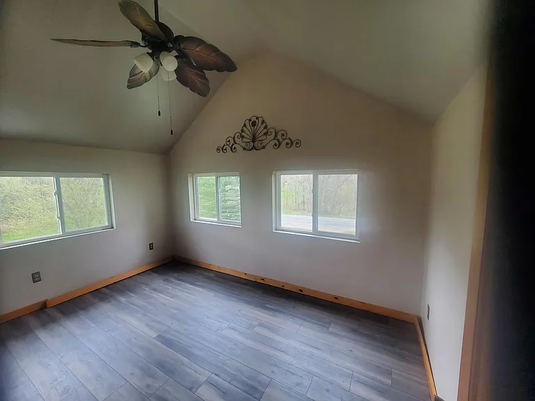 6632 Cedar Creek Rd — Photo 17