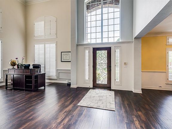 4th image of 1705 Water Lily Dr