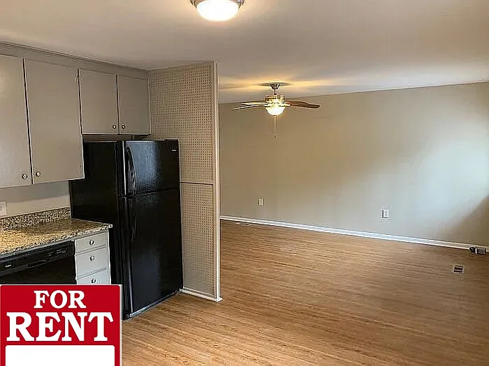 7608 T St #5 — Photo 10