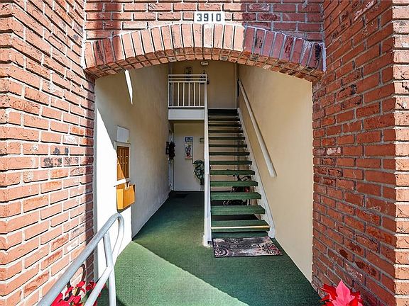 3rd image of 3910 37TH STREET S #39