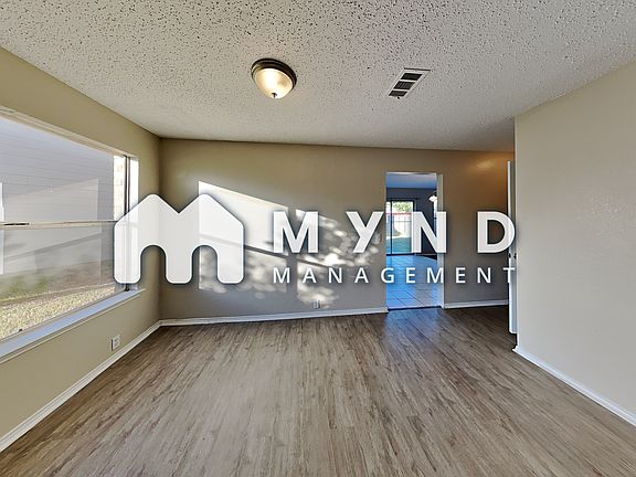 3rd image of 1120 Beechwood Dr