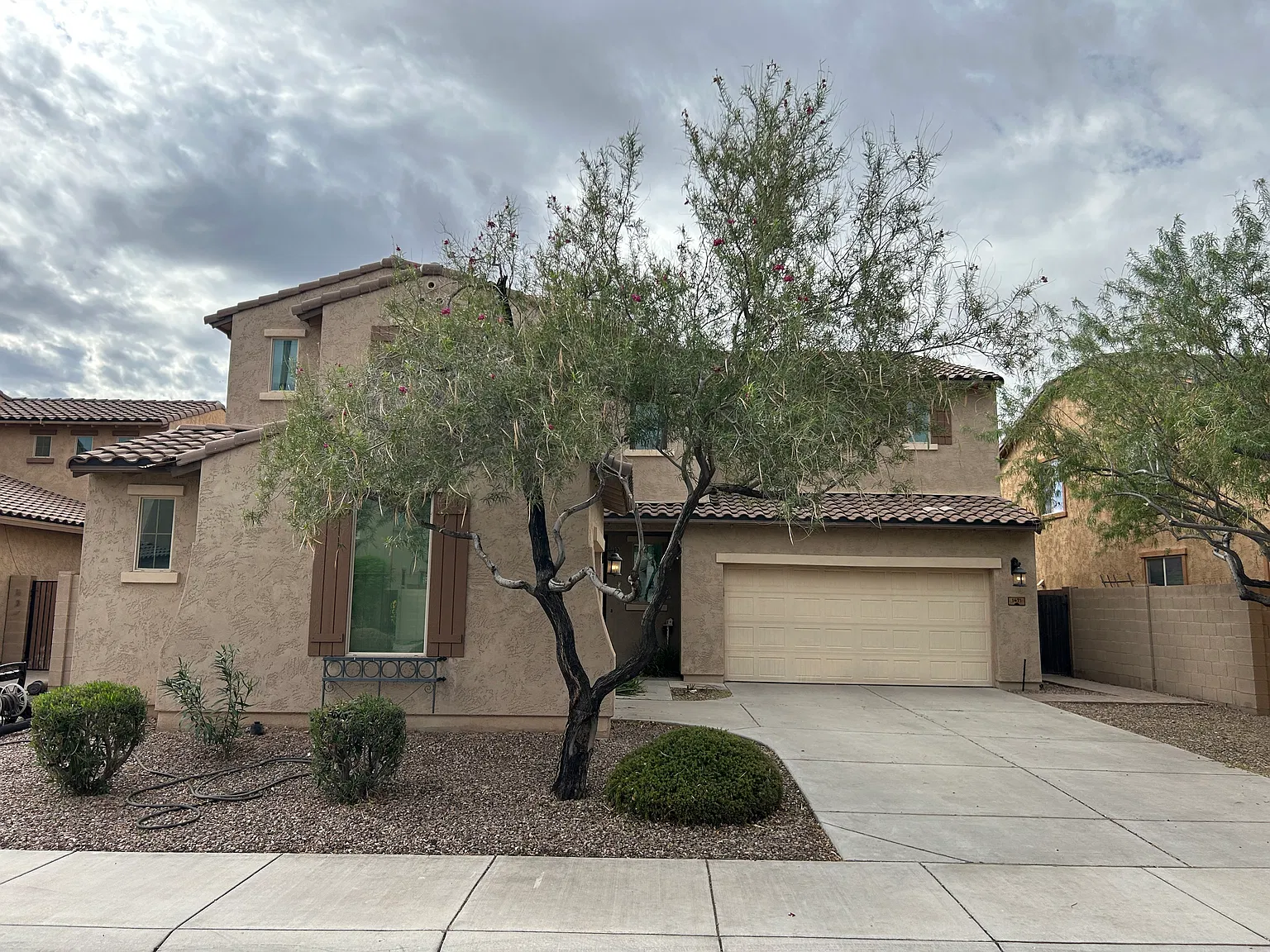 5 bed, 4.0 bath, 3684 sqft, $3,395 — Photo 2