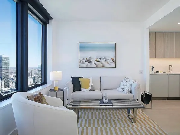 3 Court Square image 2 of 9