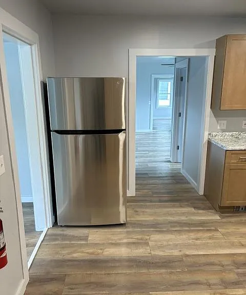 74 Grand Ave — Photo 4