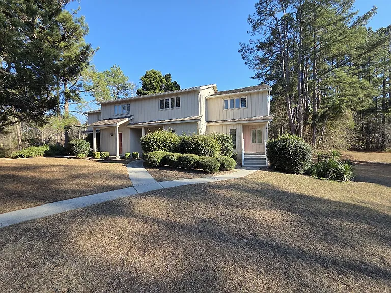 4 Woodrum Pl — Photo 2