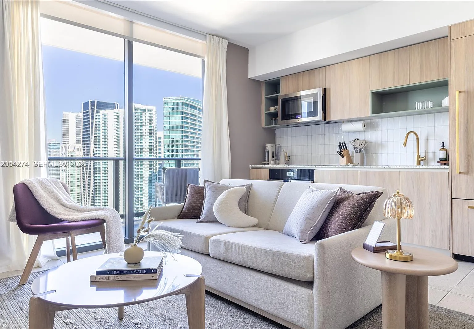 2 bed, 2.0 bath, 907 sqft, $5,500 — Photo 1