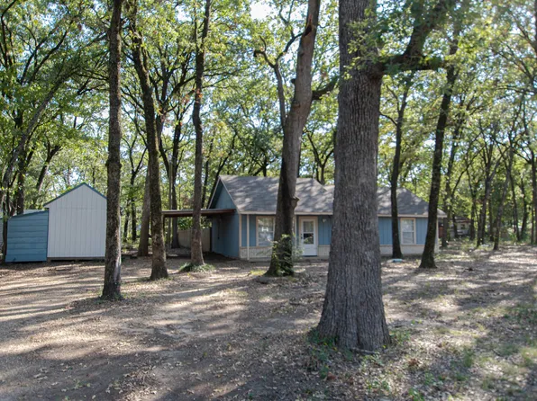 113 Pierce Dr, Mabank, TX 75156