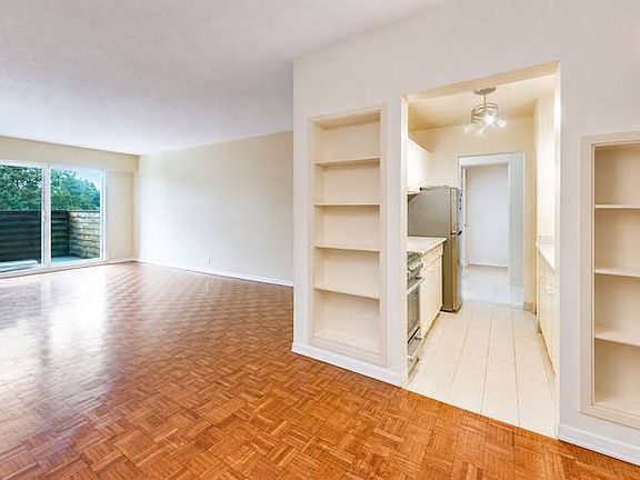 2nd image of 2025 W 2nd Ave #2