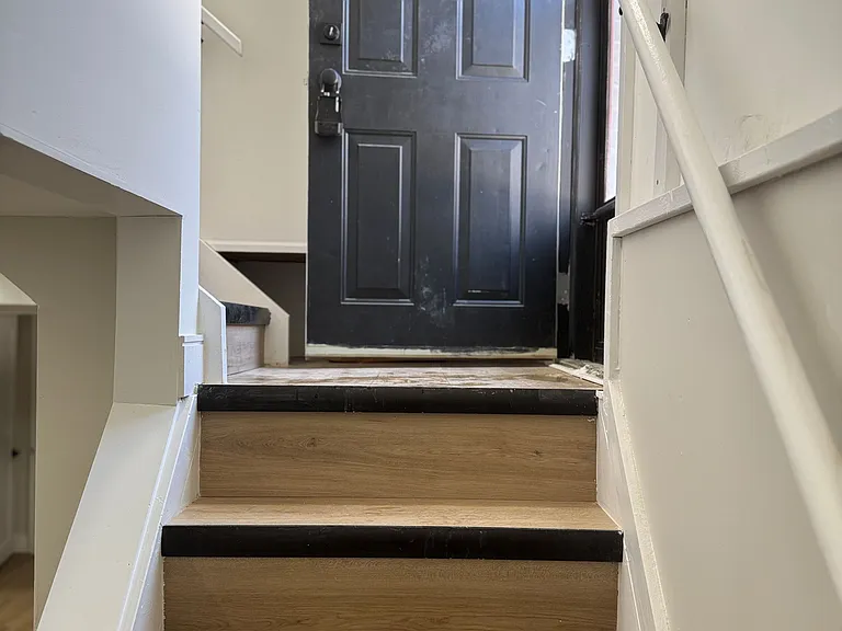 3139 Secord Pl #BASEMENT — Photo 2