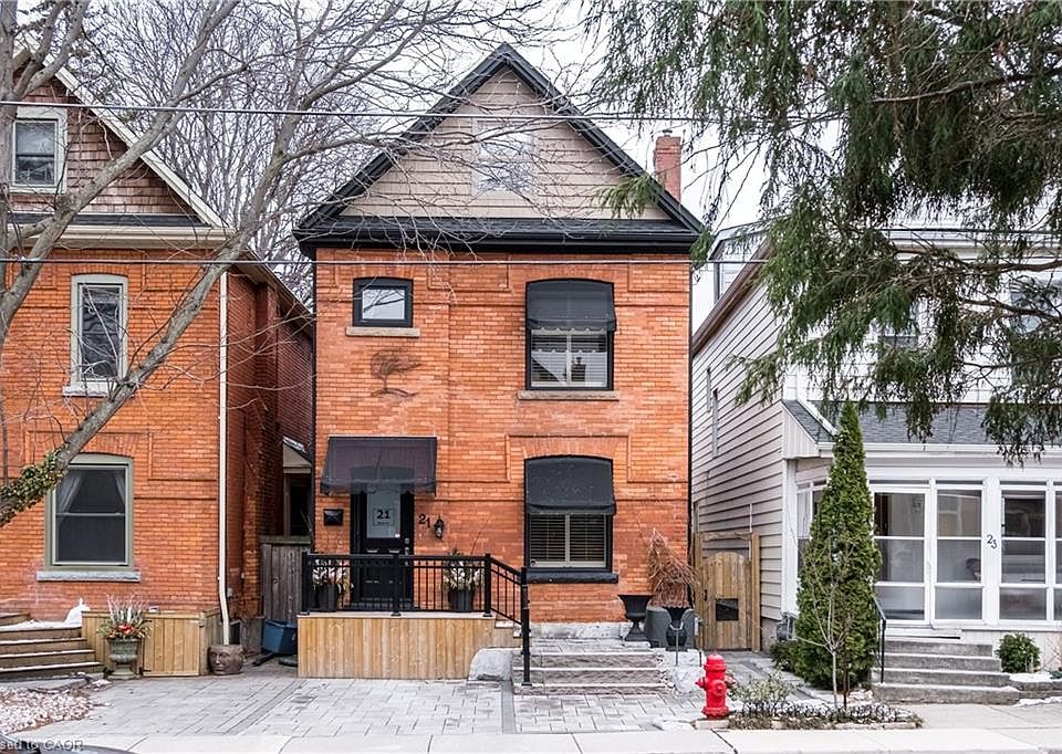 1st image of 21 Bruce St