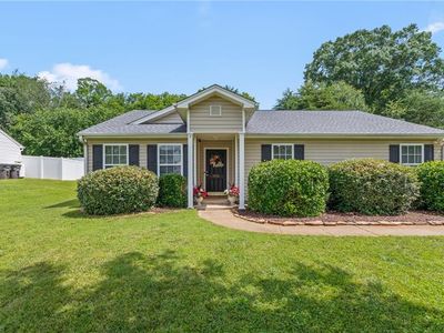 3621 Evanston Way, Winston Salem, NC, 27107