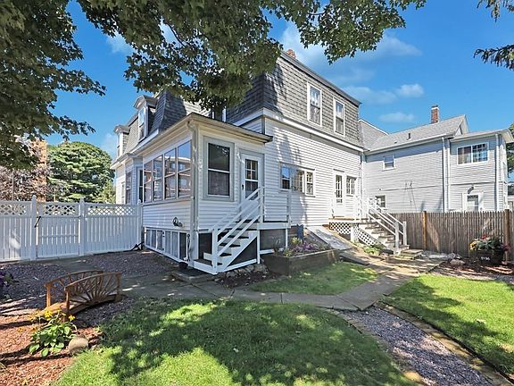 4th image of 1036 River St