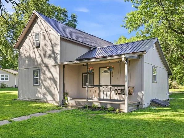 601 Main St, Garden City, MO 64747
