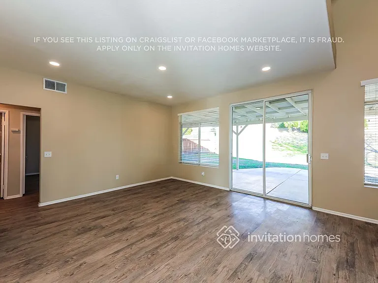39402 Calistoga Dr — Photo 6