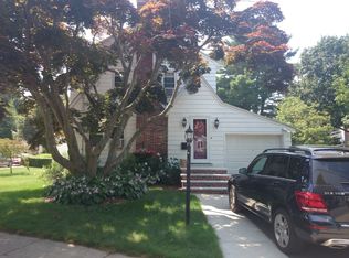 92 Willowdean Ave, West Roxbury, MA 02132