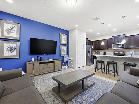 5th image of 8851 Geneve Ct