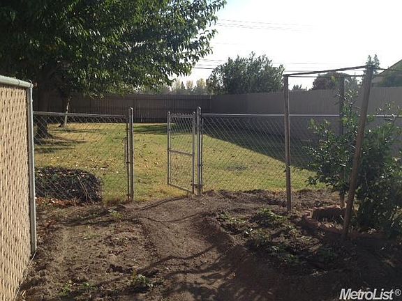 2nd image of 2147 Waudman Ave