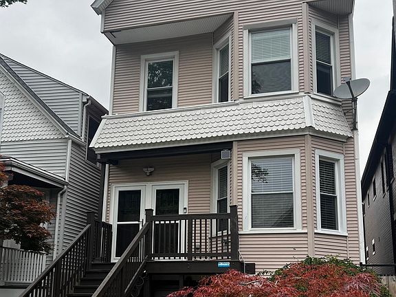 2nd image of 1824 W Barry Ave #1