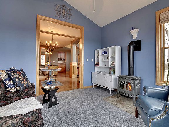 4th image of 6726 Omar Ave S