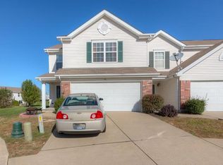 141 Homeshire Dr, Wentzville, MO 63385