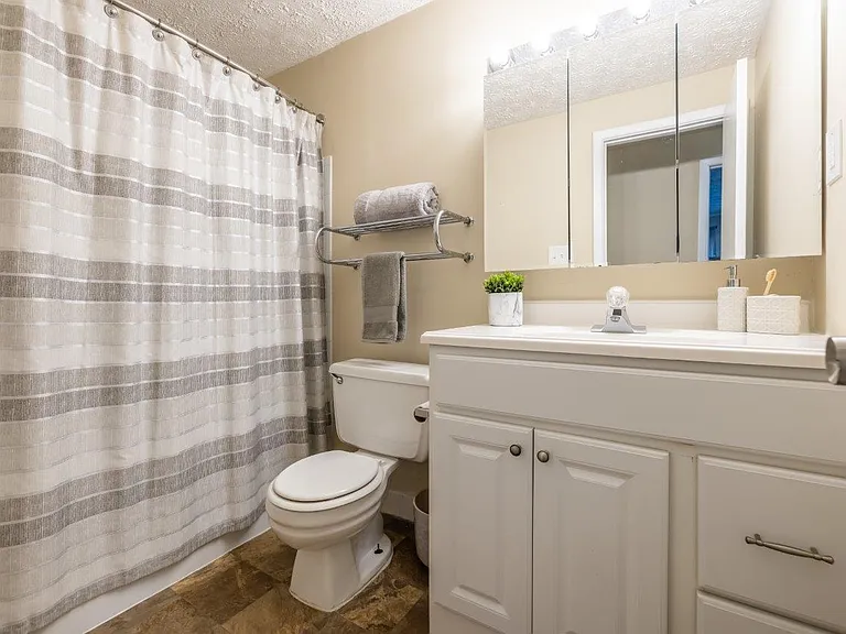 Park Place of South Park Apartment Homes — Photo 14