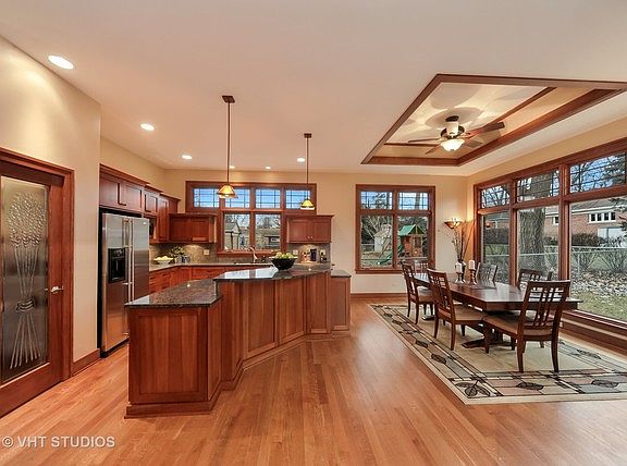 4th image of 310 N Dryden Pl