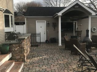 234 W 13th St, Deer Park, NY 11729