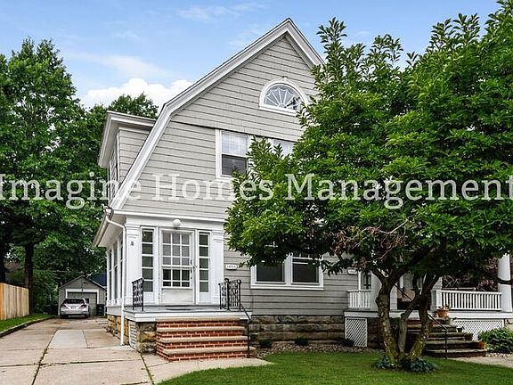 3rd image of 1466 Mars Ave #1
