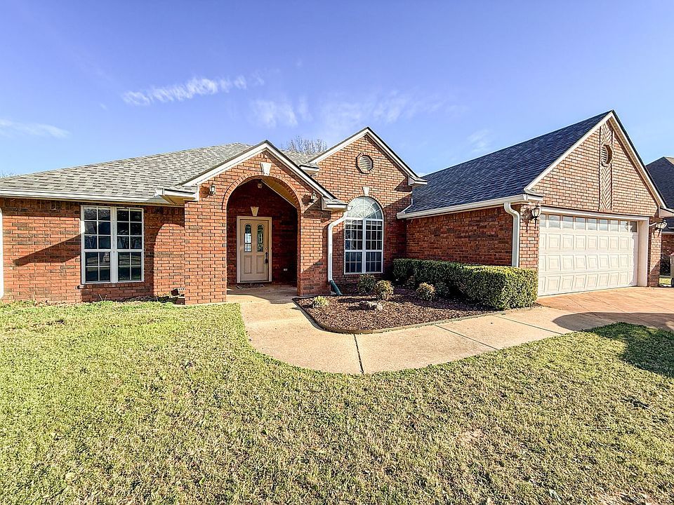 1st image of 3140 Eagle Dr