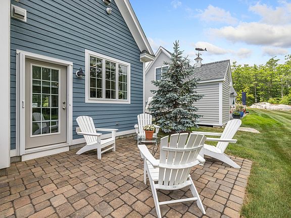 4th image of 30 Pepperell Way #58