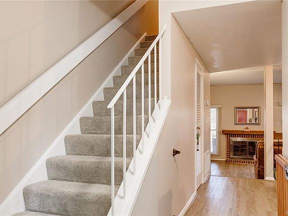 3rd image of 11717 S Briar Patch Dr