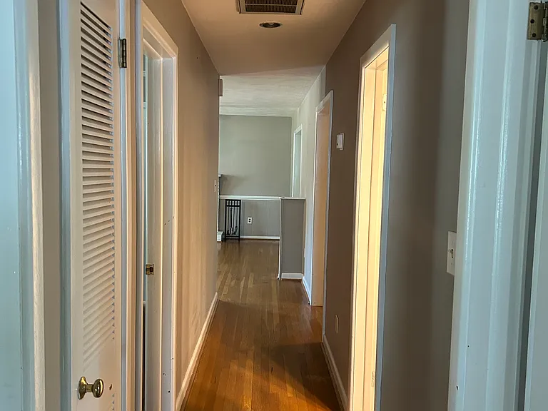 8 Carolyn Dr — Photo 35