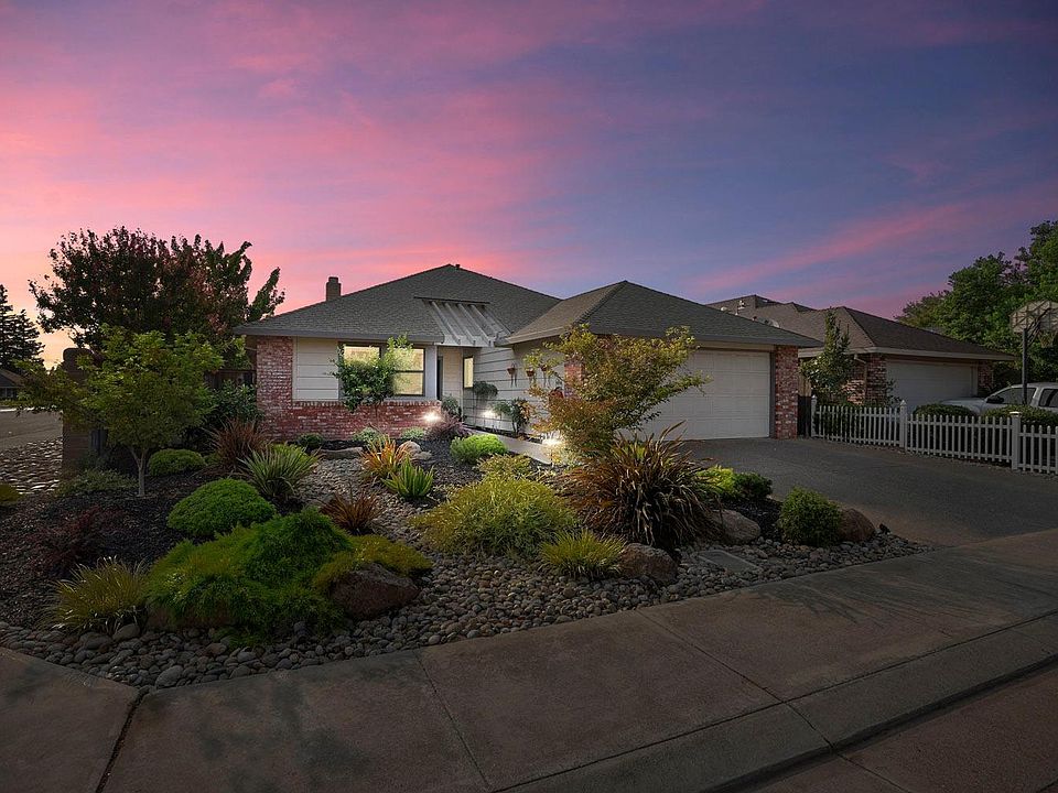 1st image of 501 Sandpiper Cir
