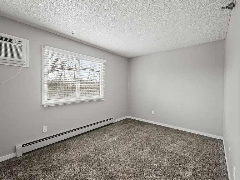 Hillcrest Place — Photo 59