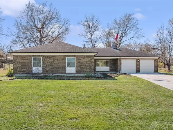 3051 Maginn Dr, Dayton, OH 45434