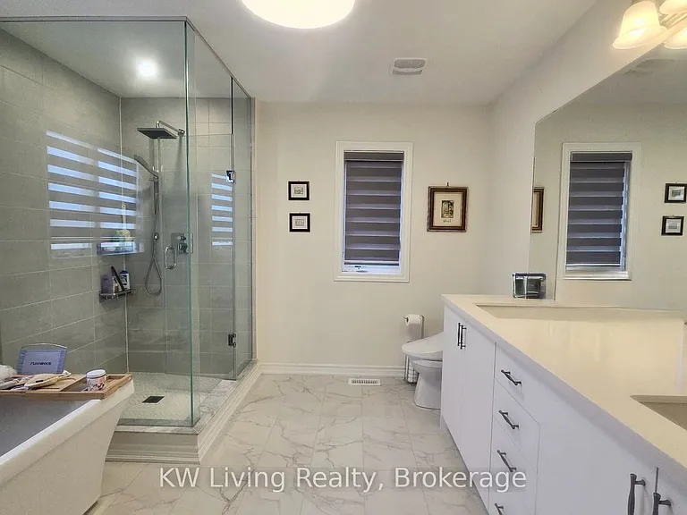 33 Valleo St — Photo 12