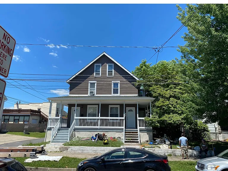 61 S Atherton Ave — Photo 7