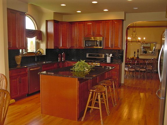 2nd image of 10622 Muirfield Dr