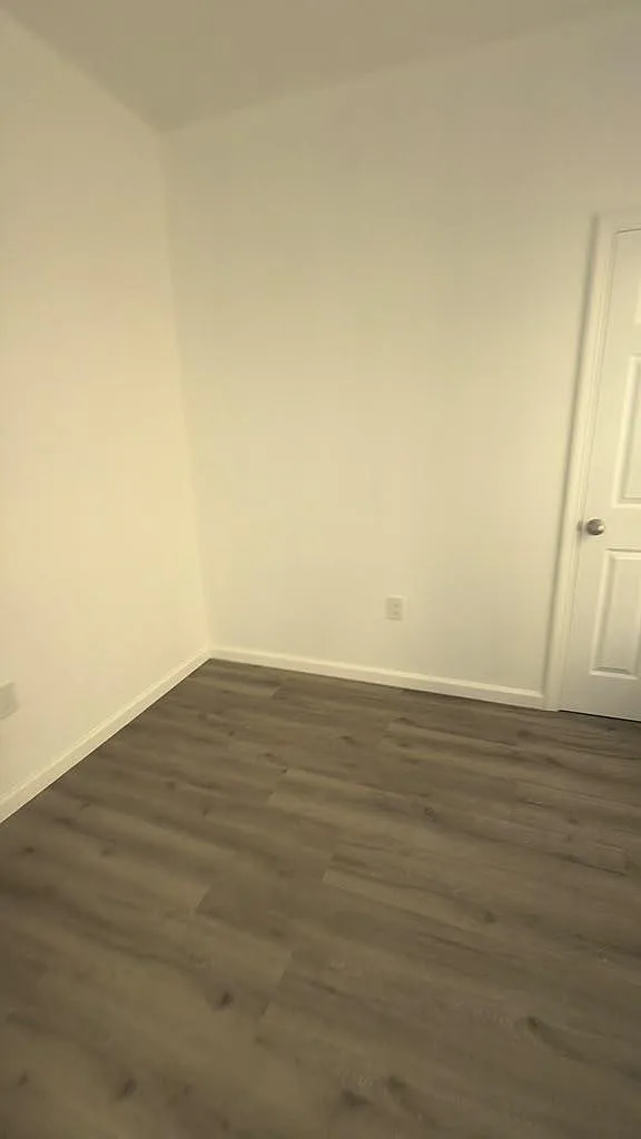 3 bed, $2,500 — Photo 2