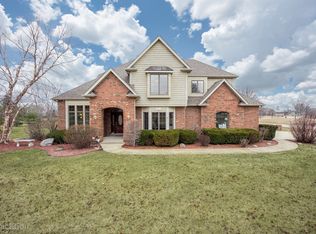 5225 Old Reserve Rd, Oswego, IL 60543