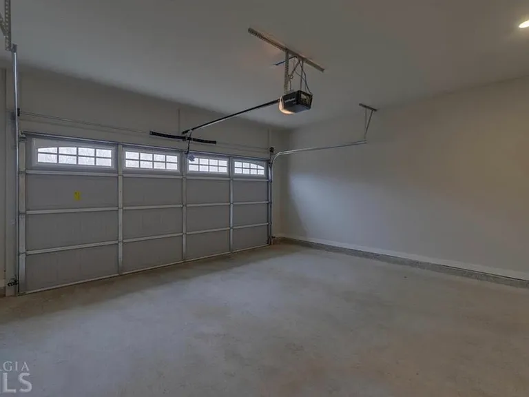308 N Point Cir — Photo 9