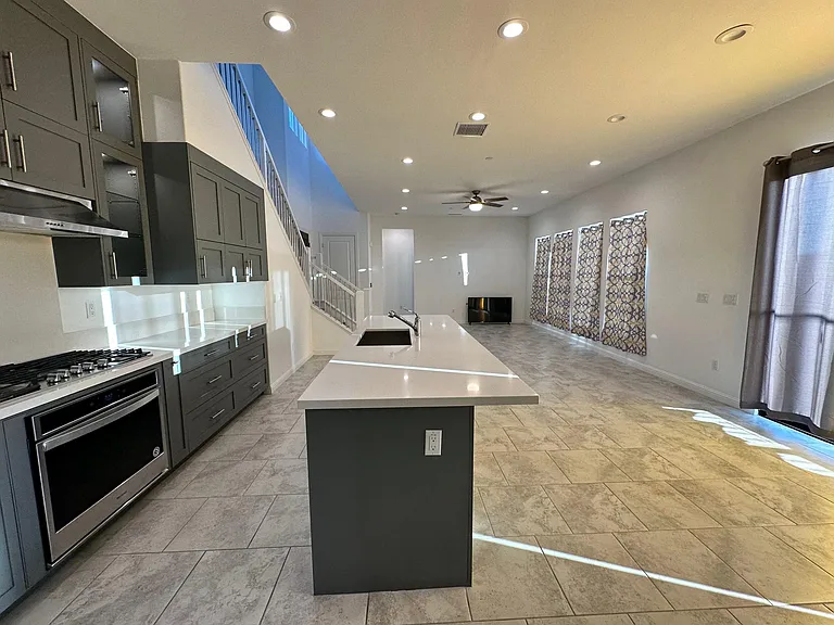 20734 W Beech Cir — Photo 3