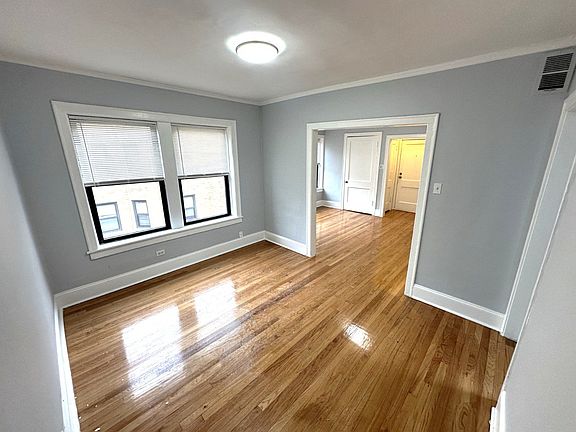 5th image of 7325 N Honore St #1B