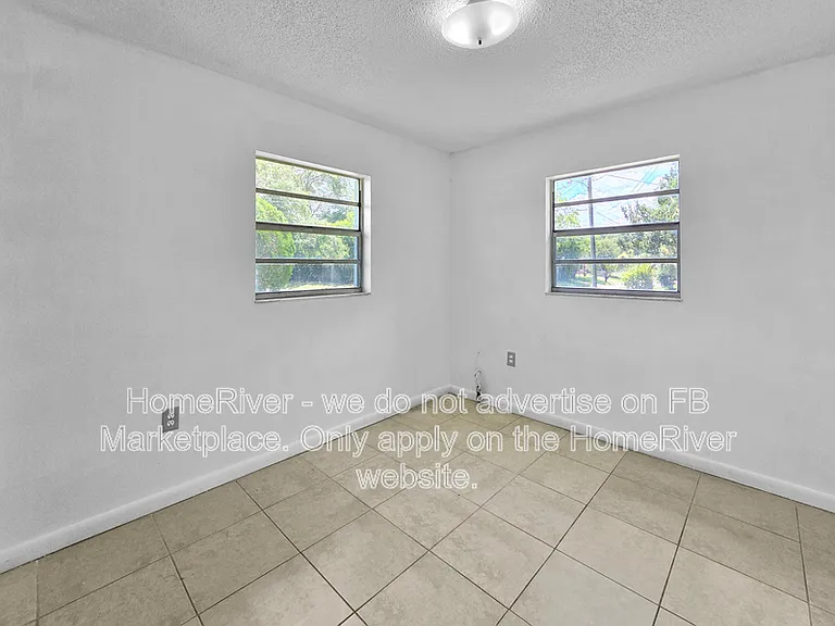 1602 NW 20th Ct — Photo 12