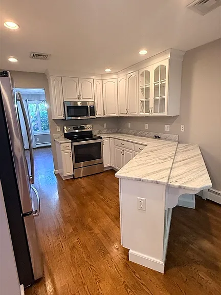 22 Grove Pl #6 — Photo 5