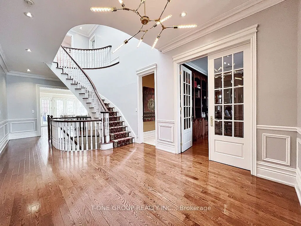 6 bed, $8,000 — Photo 4