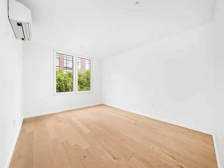 41-01 24th St #Townhouse 1 — Photo 14