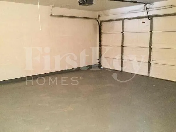 7000 Meadowbrook Dr — Photo 8
